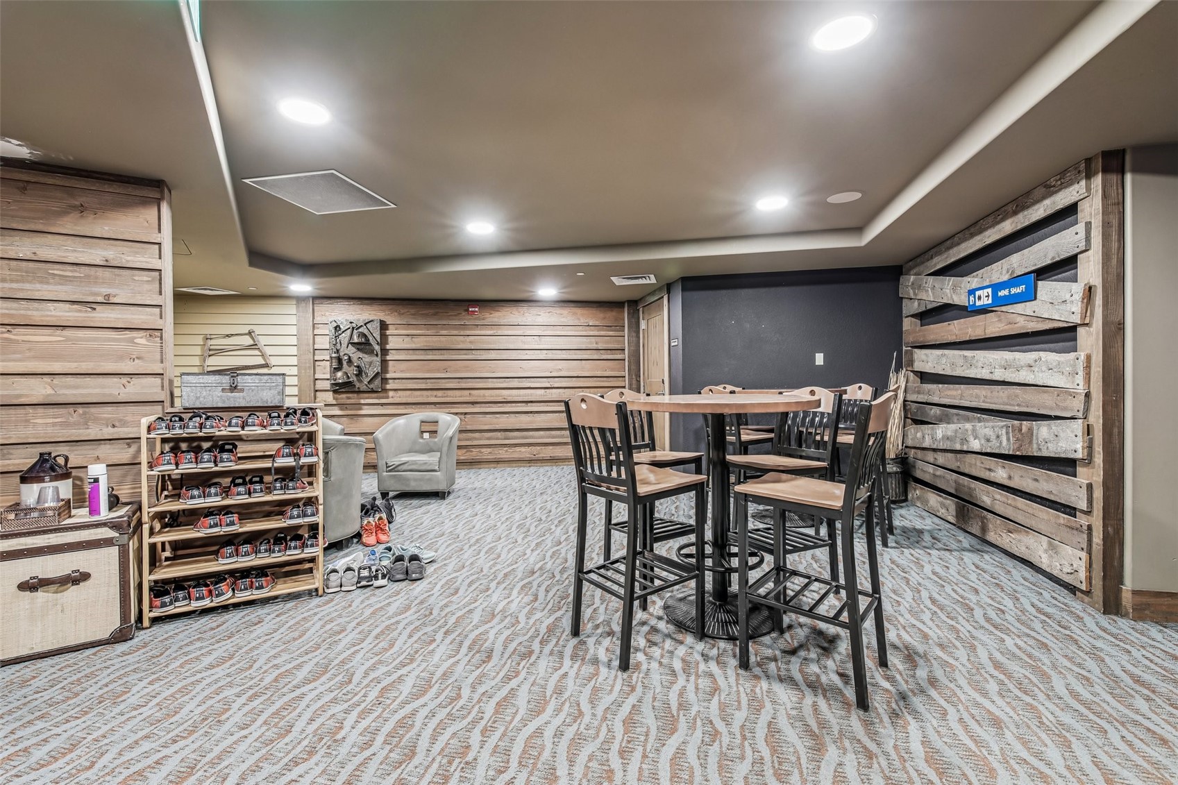 1521 Ski Hill ROAD 8211