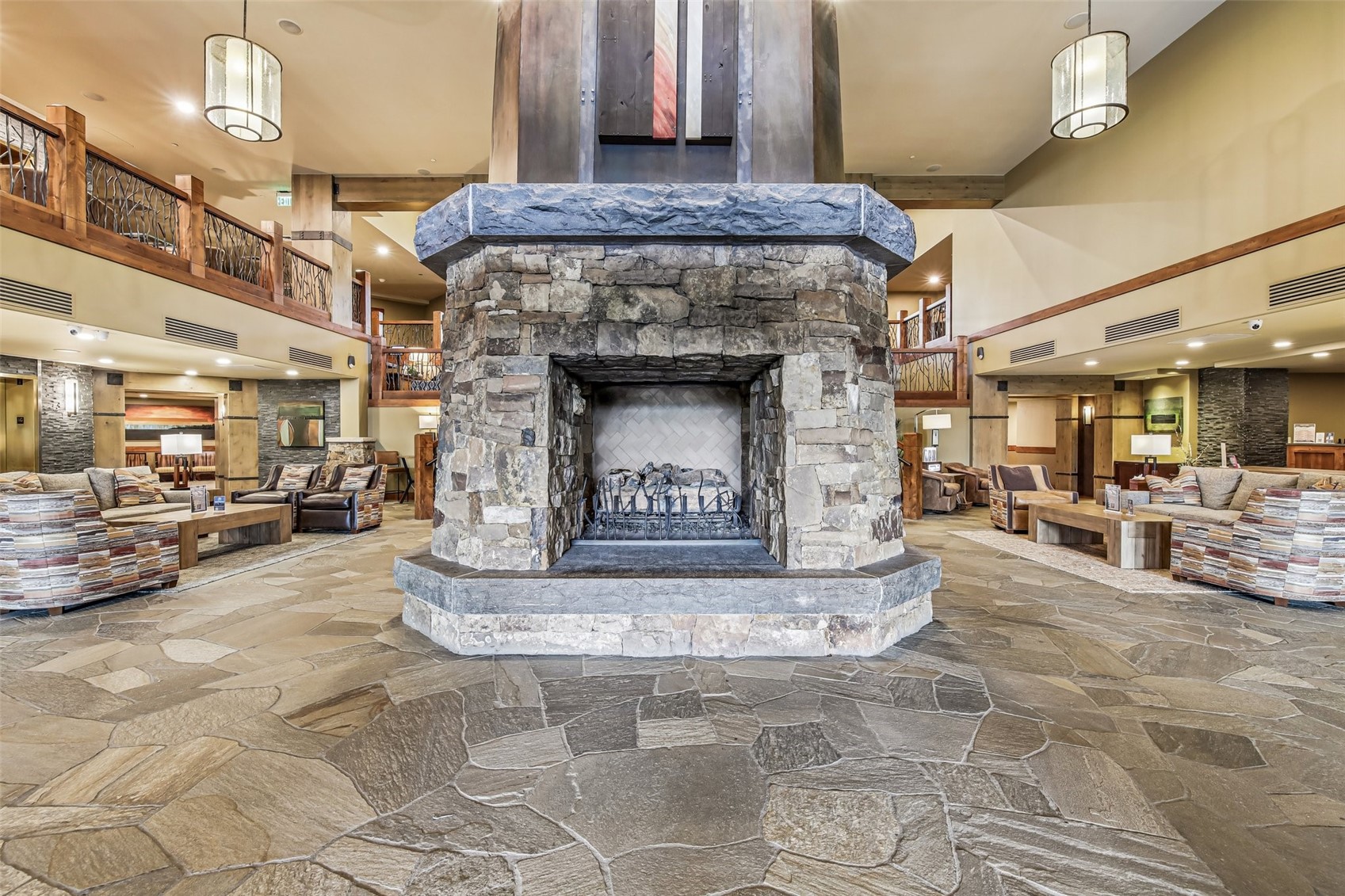 1521 Ski Hill ROAD 8211