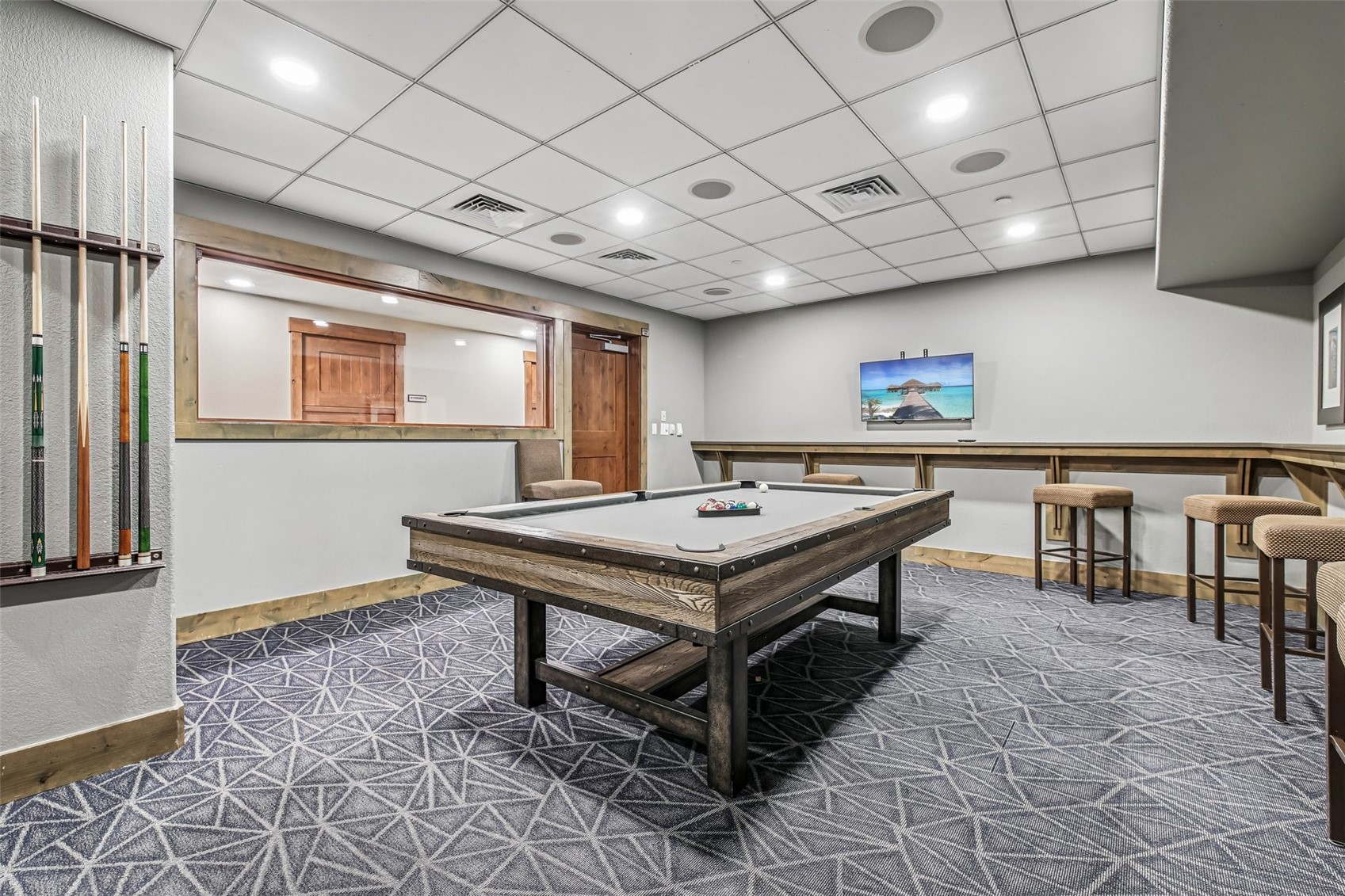 1521 Ski Hill ROAD 8211