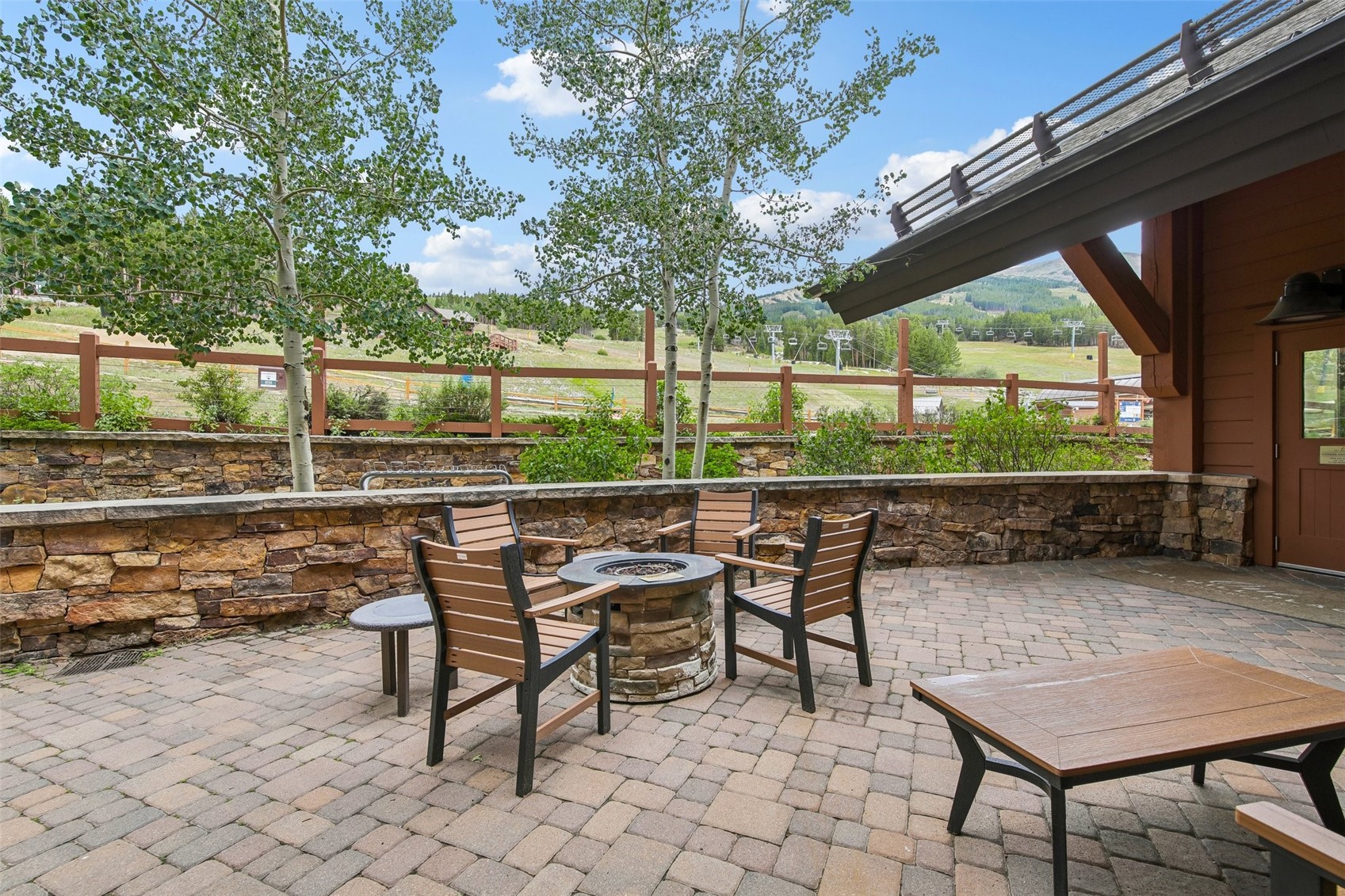 1521 Ski Hill ROAD 8211