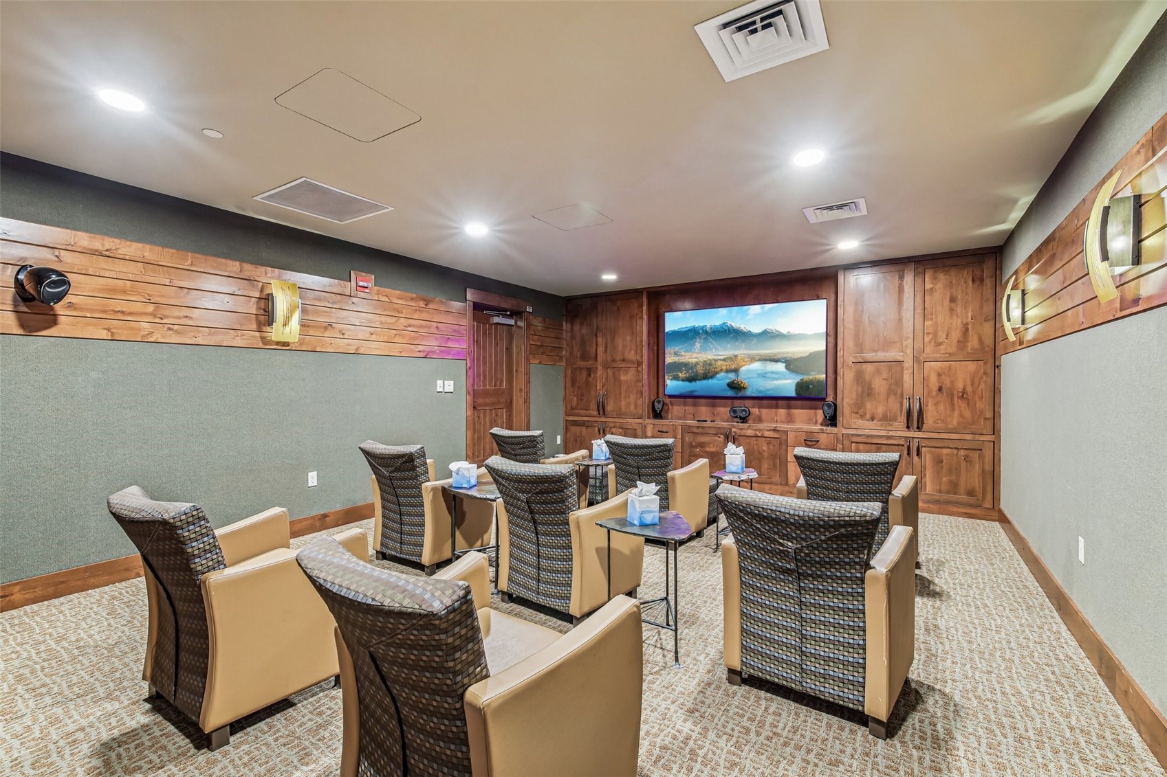 1521 Ski Hill ROAD 8211