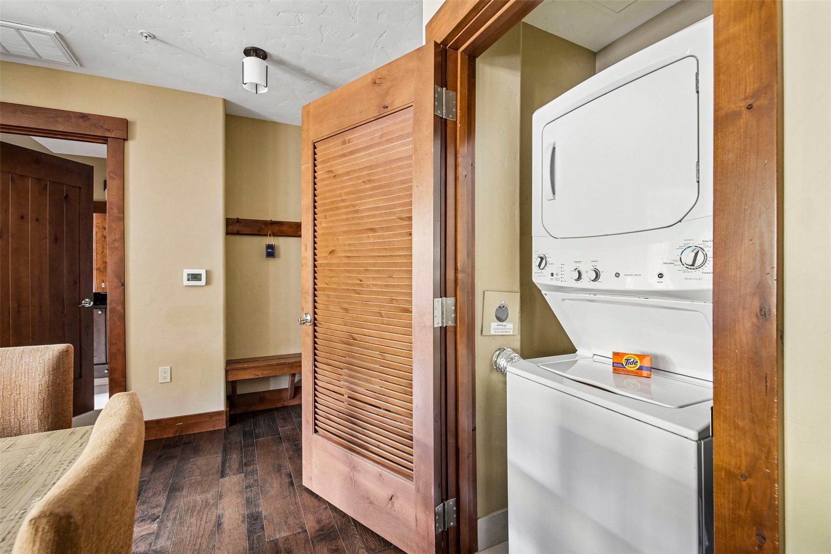 1521 Ski Hill ROAD 8211