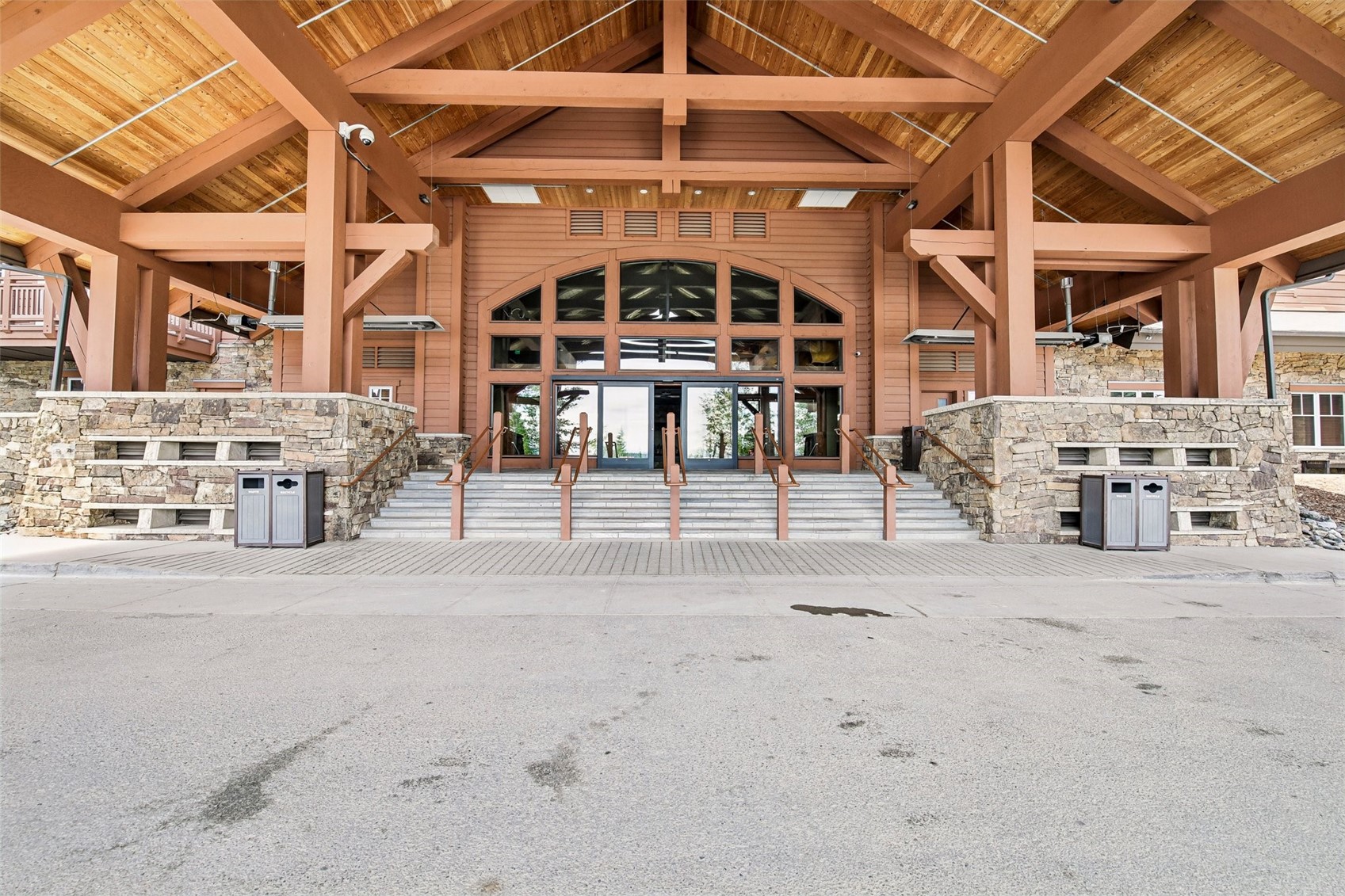 1521 Ski Hill ROAD 8211