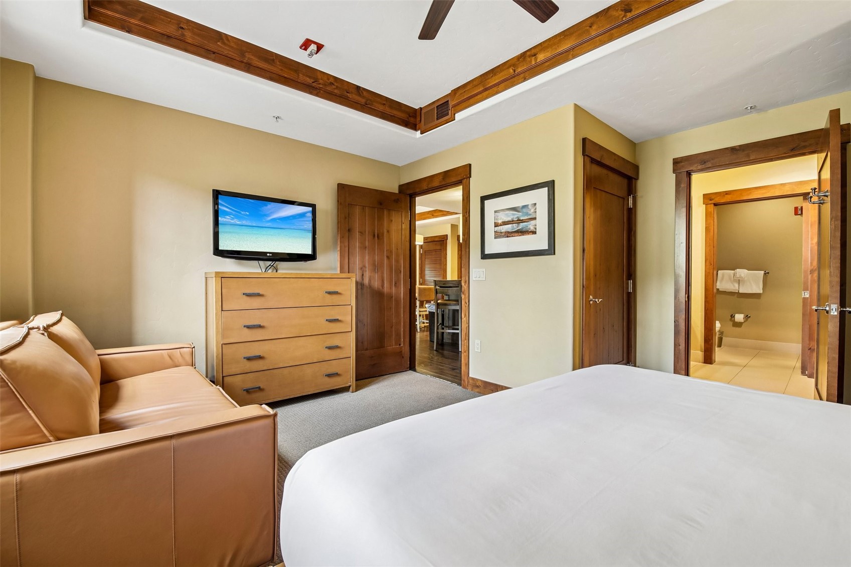 1521 Ski Hill ROAD 8211