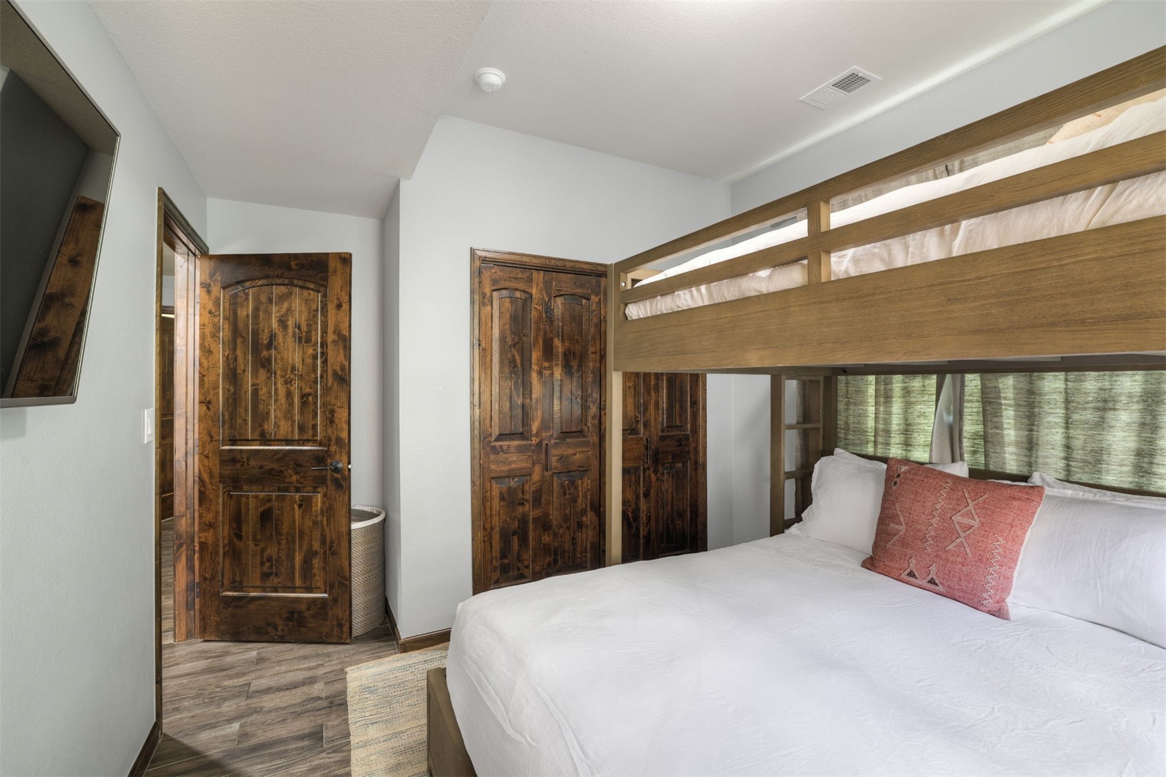 113 Village Point DRIVE 113