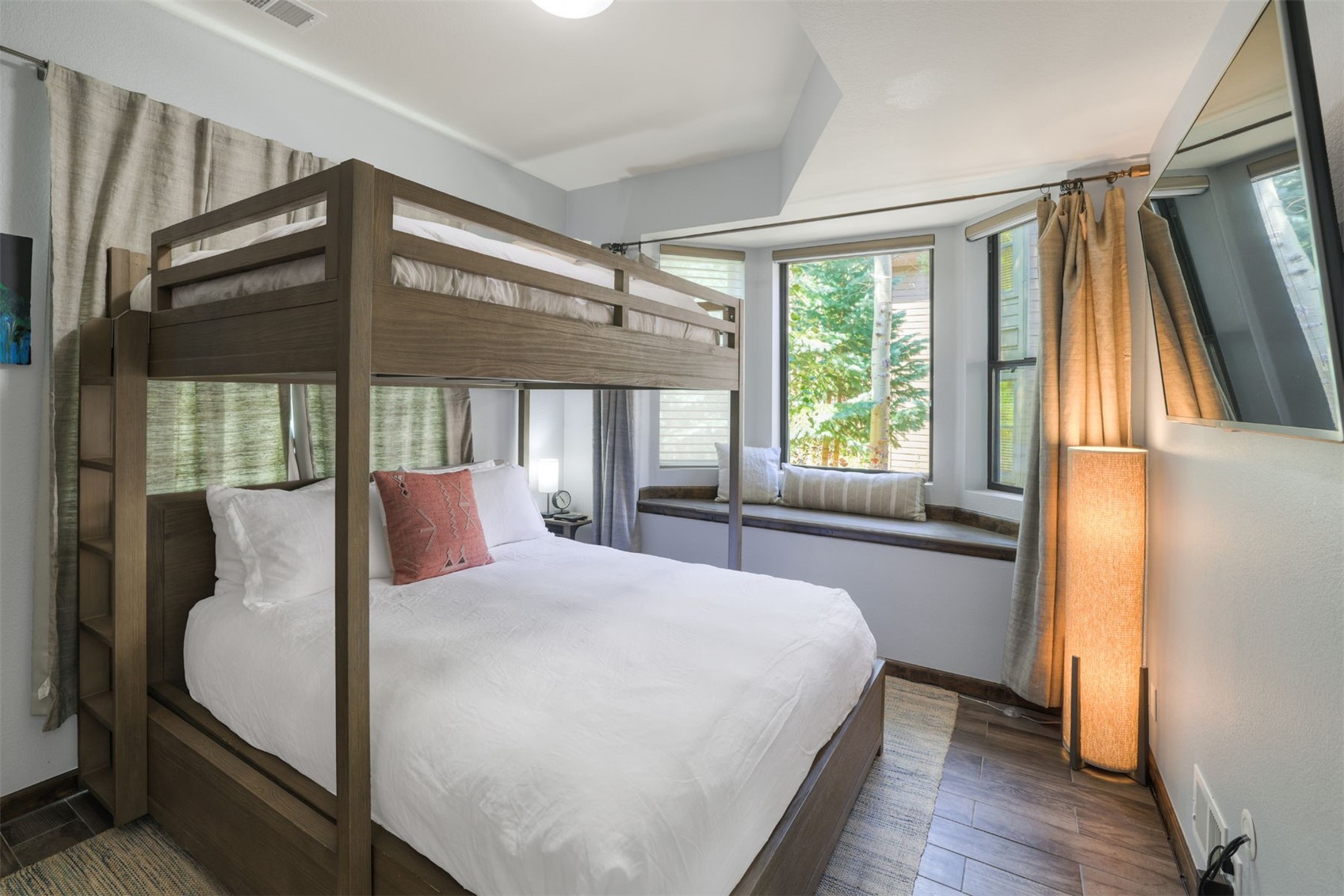 113 Village Point DRIVE 113