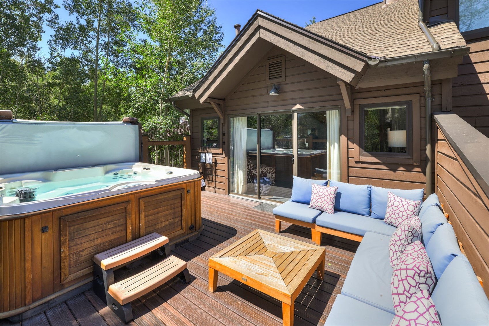 113 Village Point DRIVE 113