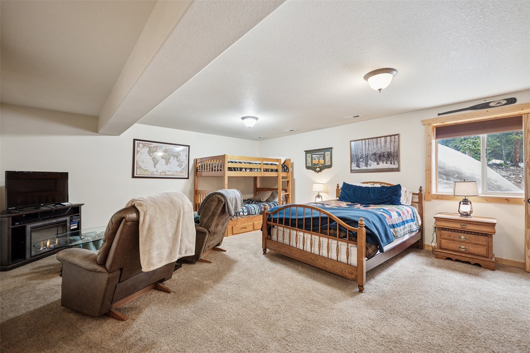 585 Miners WAY