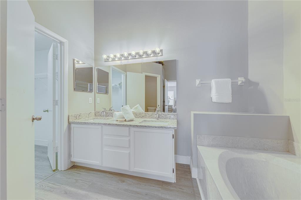 522 ROCHESTER LOOP