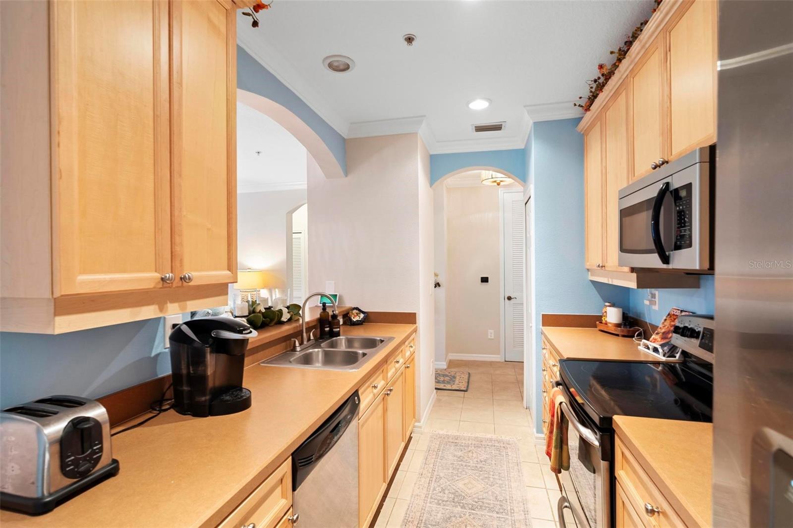 8277 MARITIME FLAG ST #204