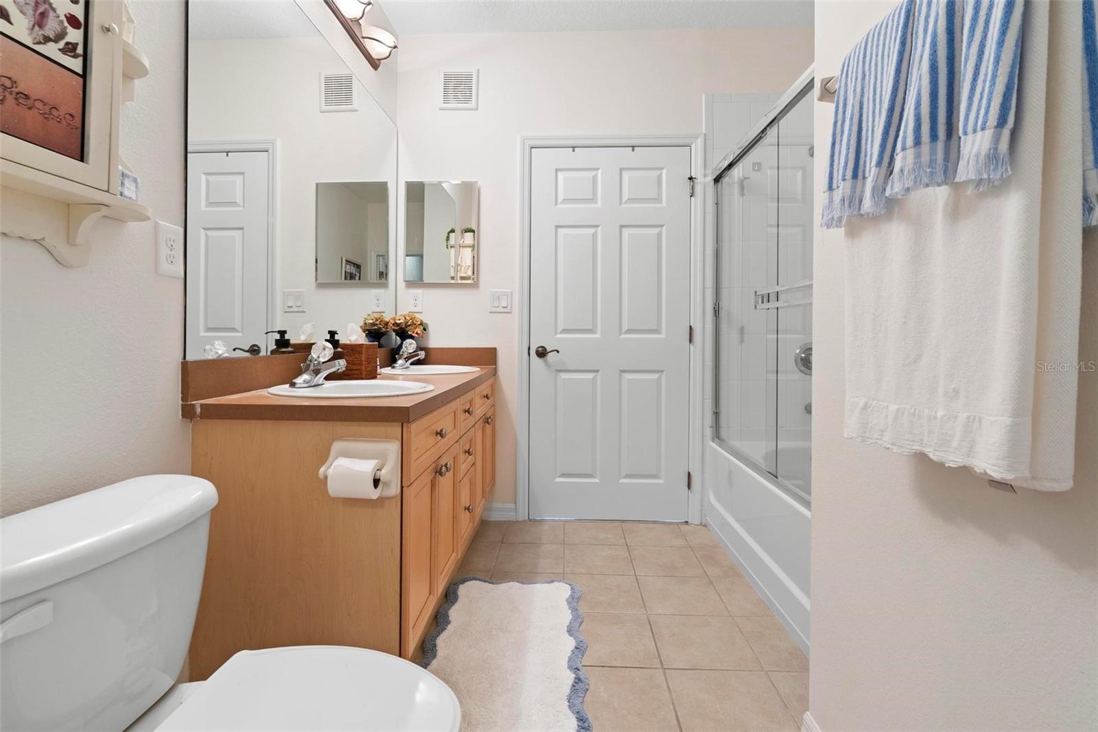 8277 MARITIME FLAG ST #204