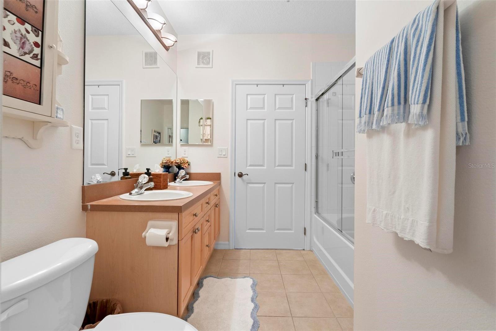 8277 MARITIME FLAG ST #204