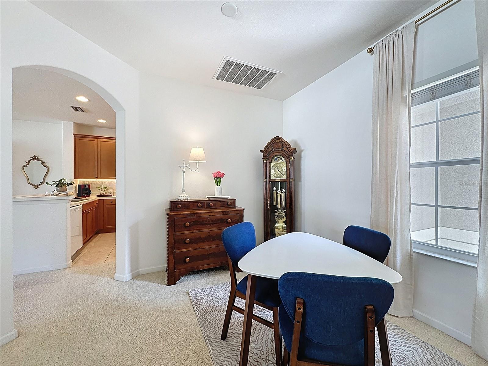 2924 WHITE CEDAR CIR