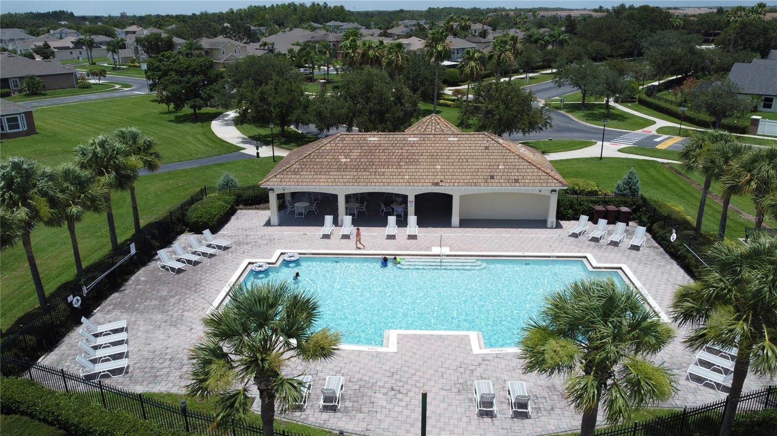 2924 WHITE CEDAR CIR