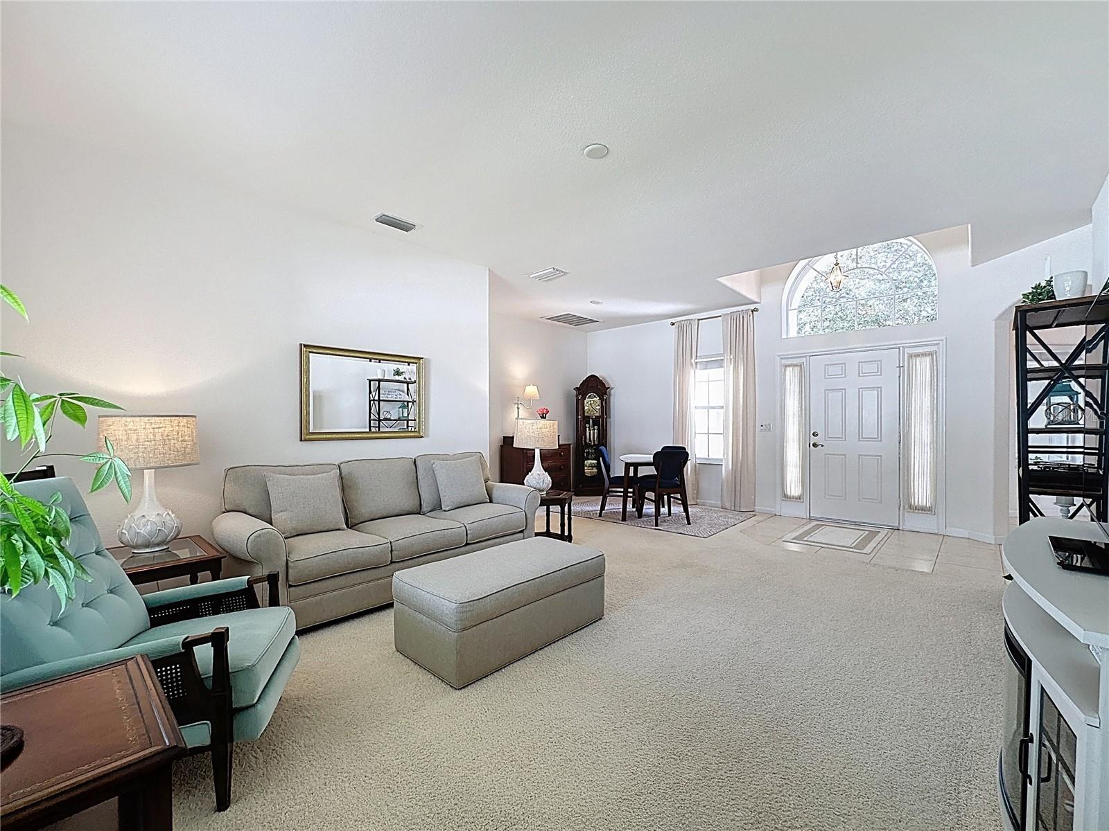 2924 WHITE CEDAR CIR