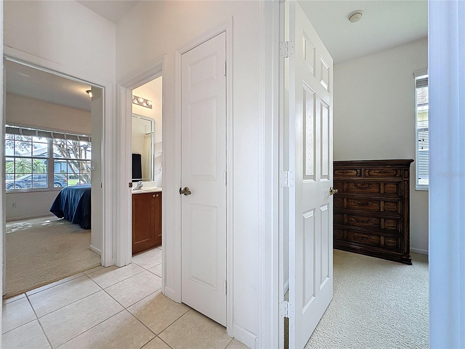 2924 WHITE CEDAR CIR