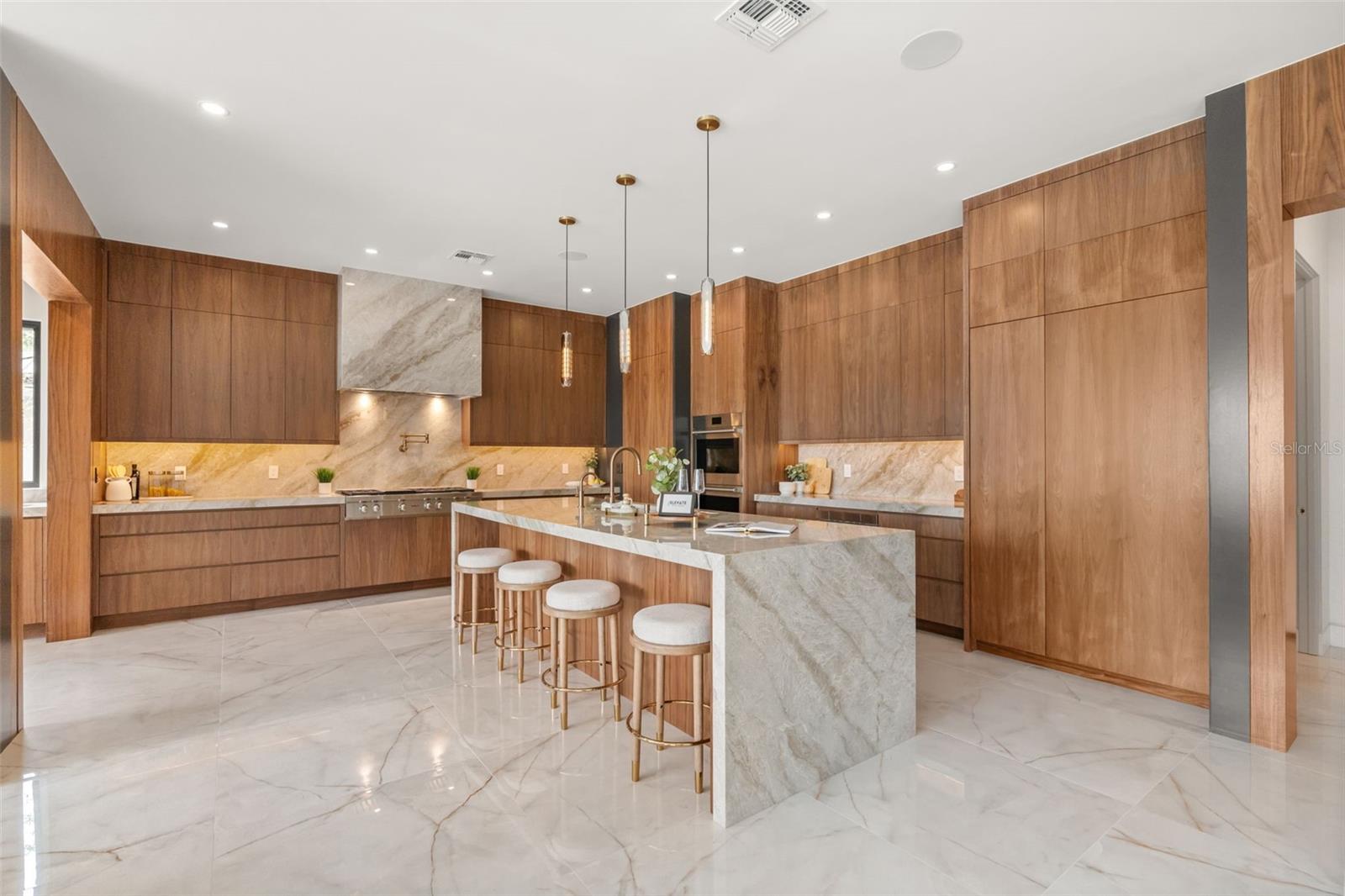9117 BAY POINT DR
