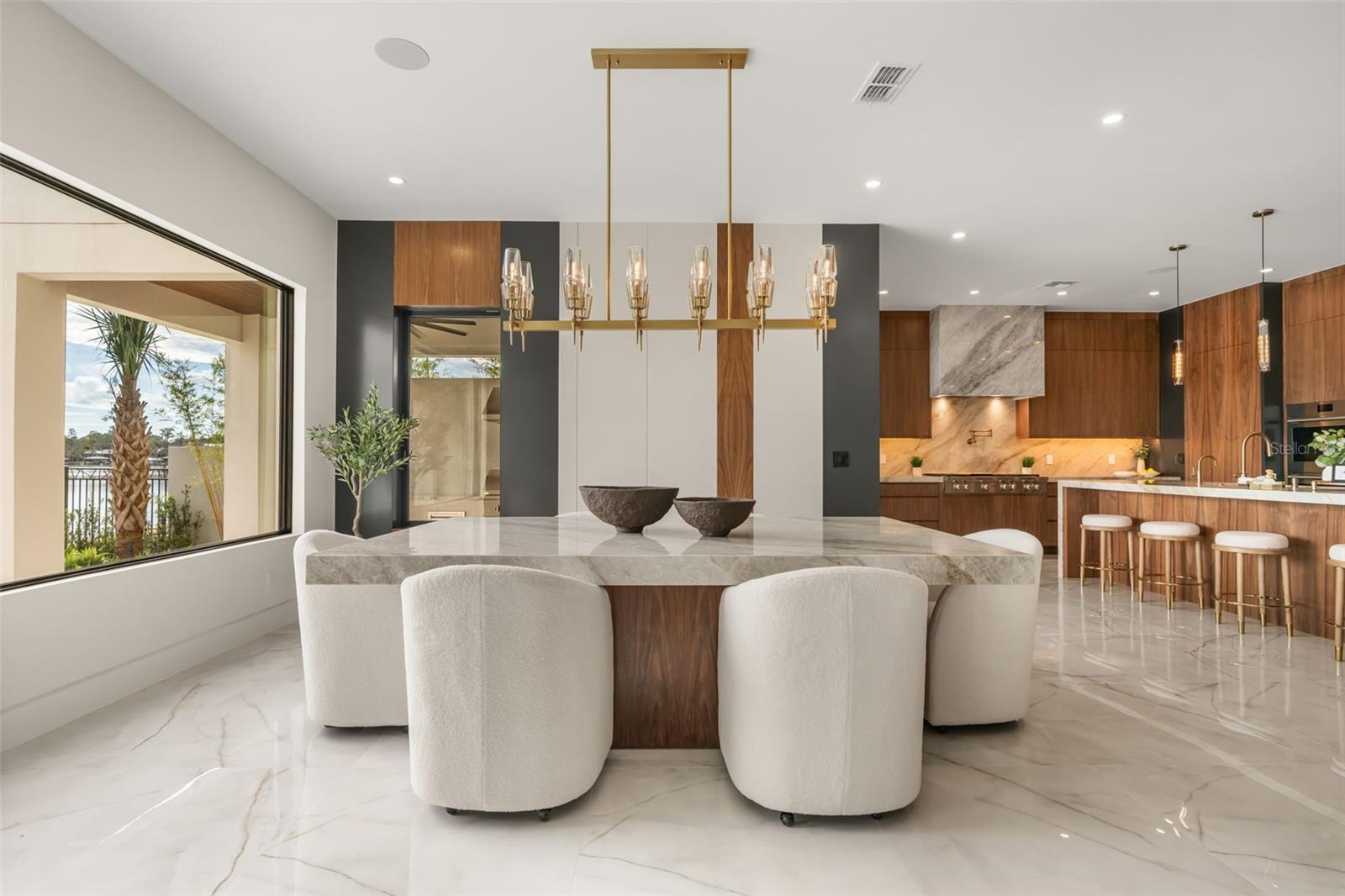 9117 BAY POINT DR