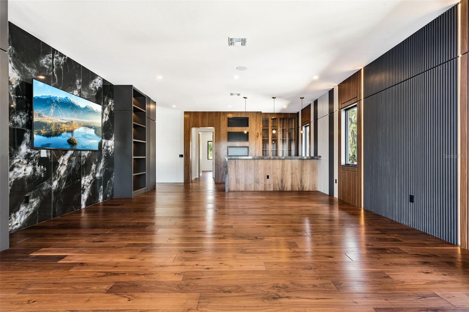 9117 BAY POINT DR