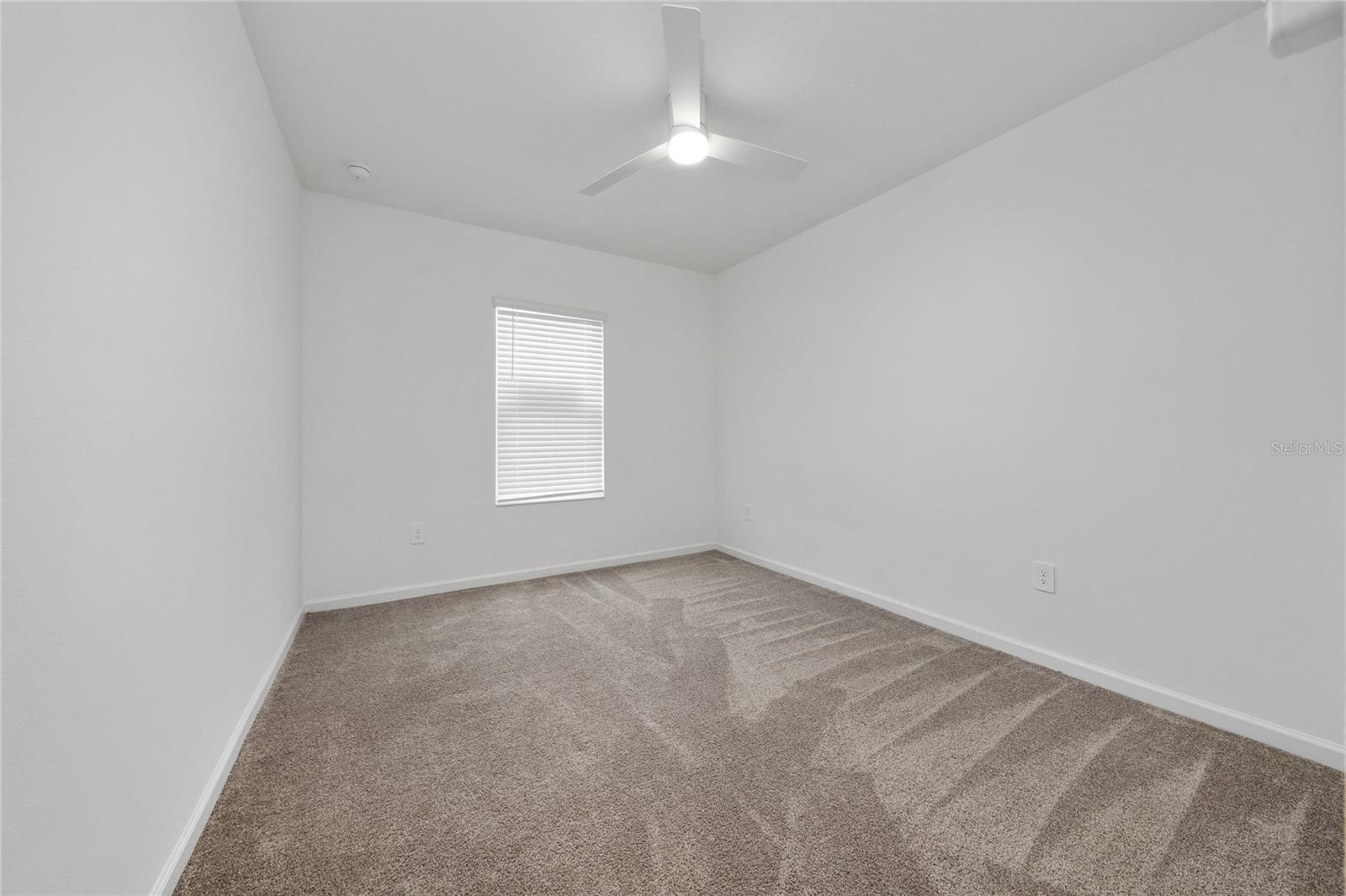 3319 LAURENT LOOP #3319