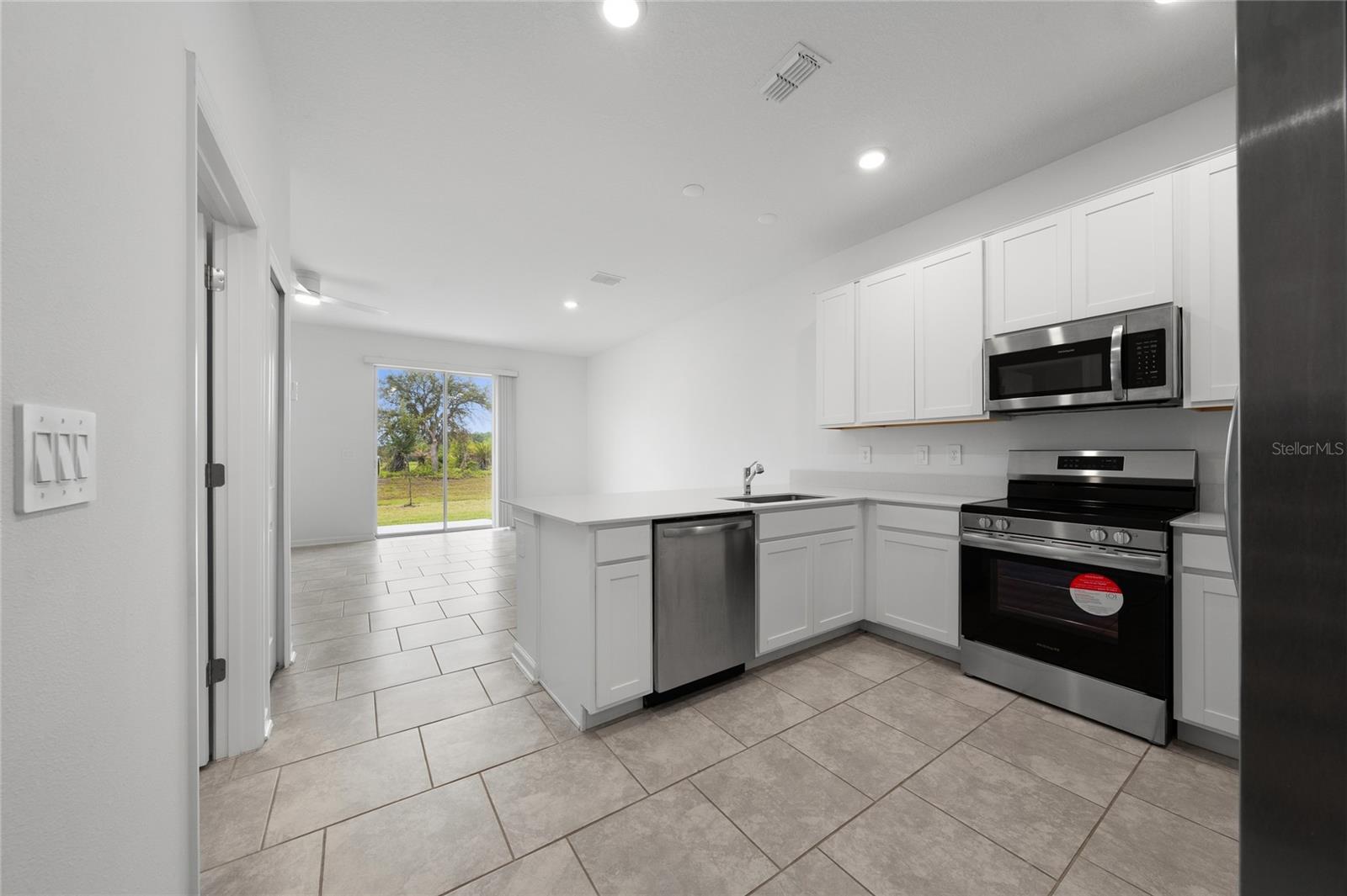 3319 LAURENT LOOP #3319