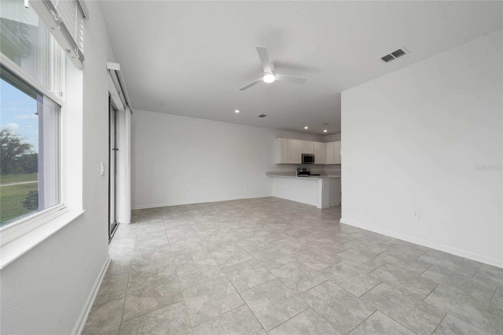 3295 LAURENT LOOP