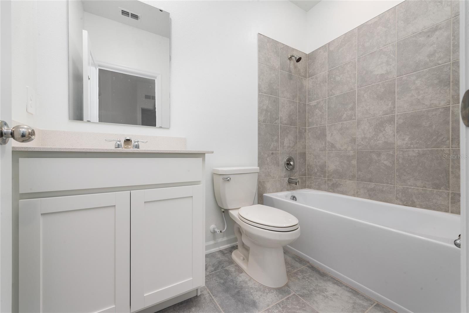 3295 LAURENT LOOP