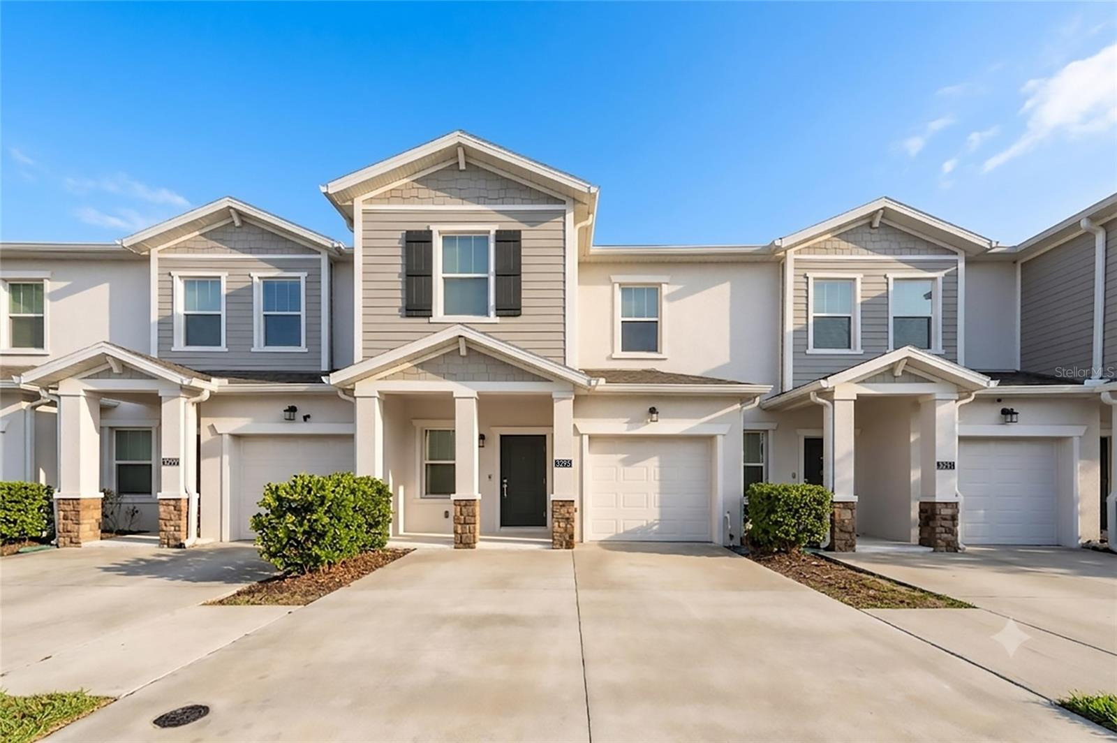 3295 LAURENT LOOP
