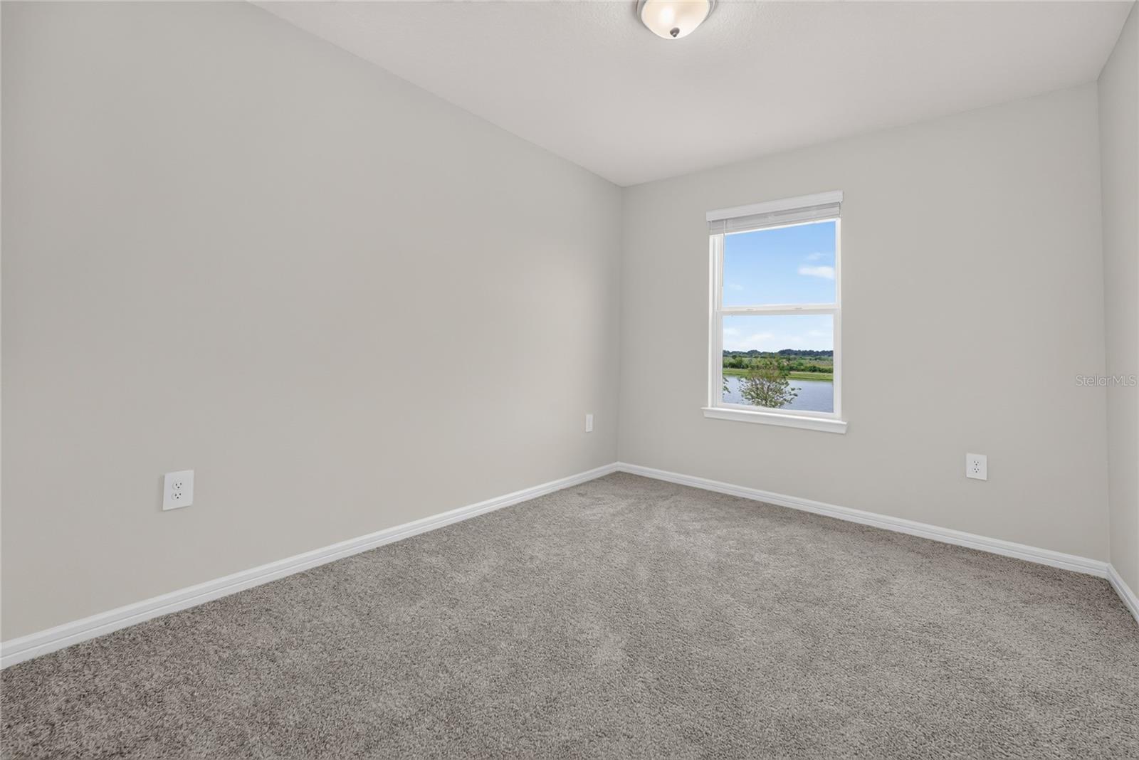 2356 SOUTHBURY DR