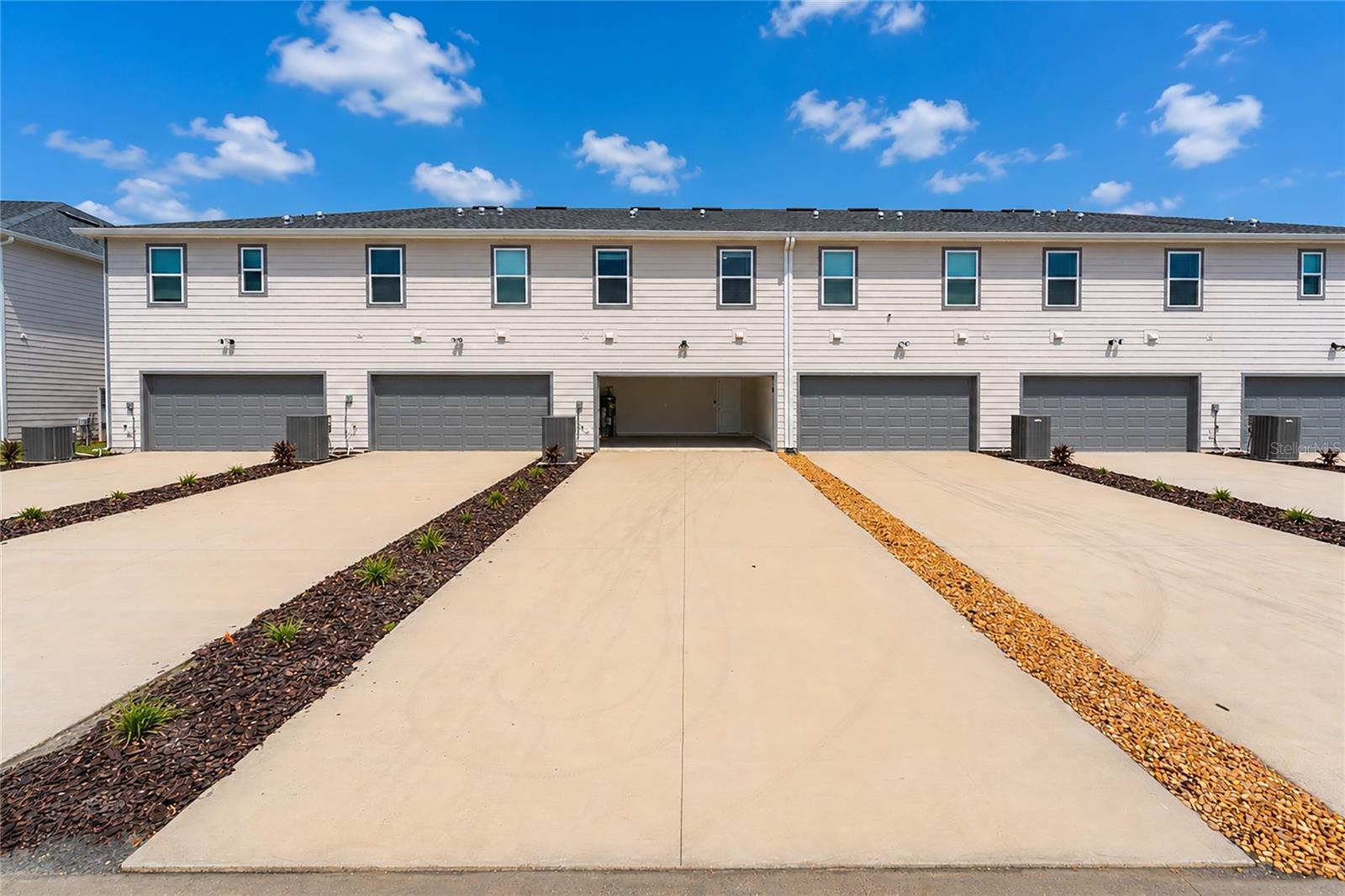 2356 SOUTHBURY DR