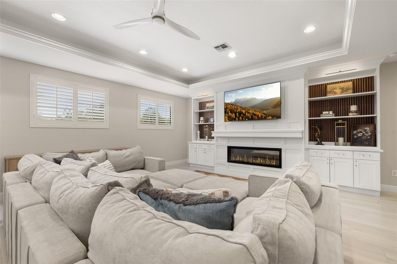 5526 MARLEON DR