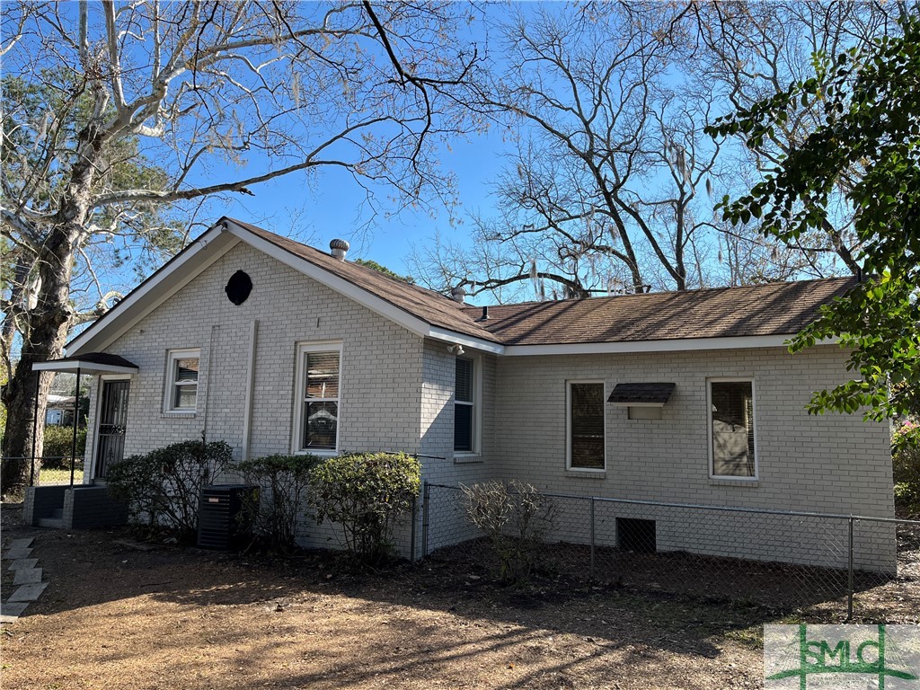 401 Lawton Avenue