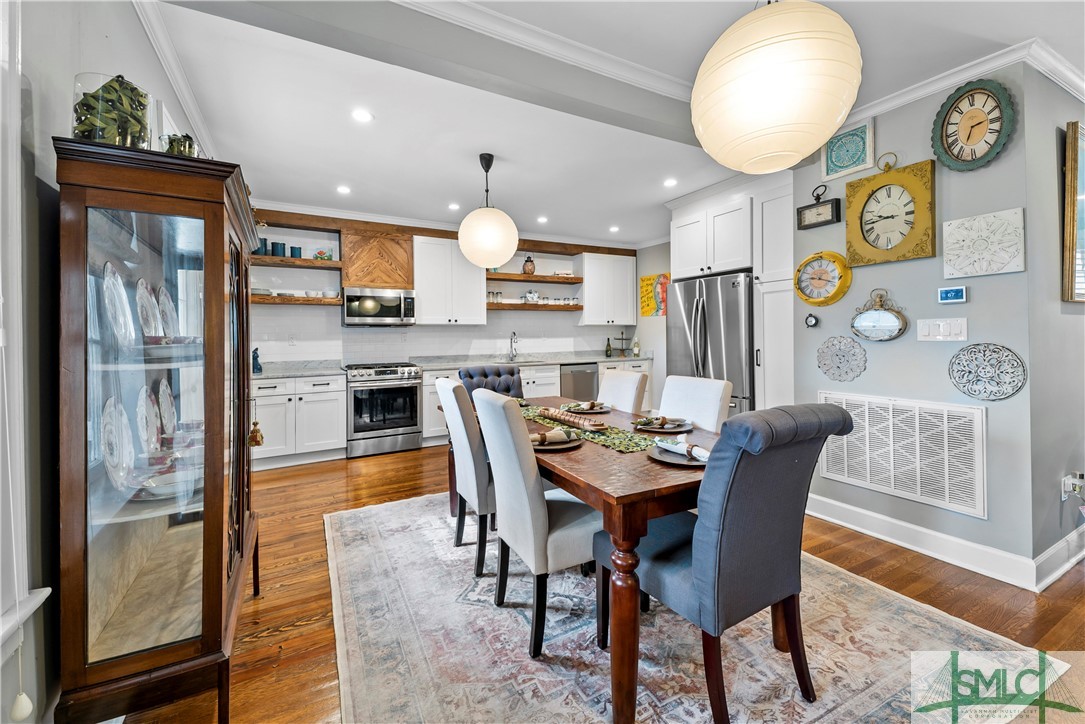 325 E 56th Street