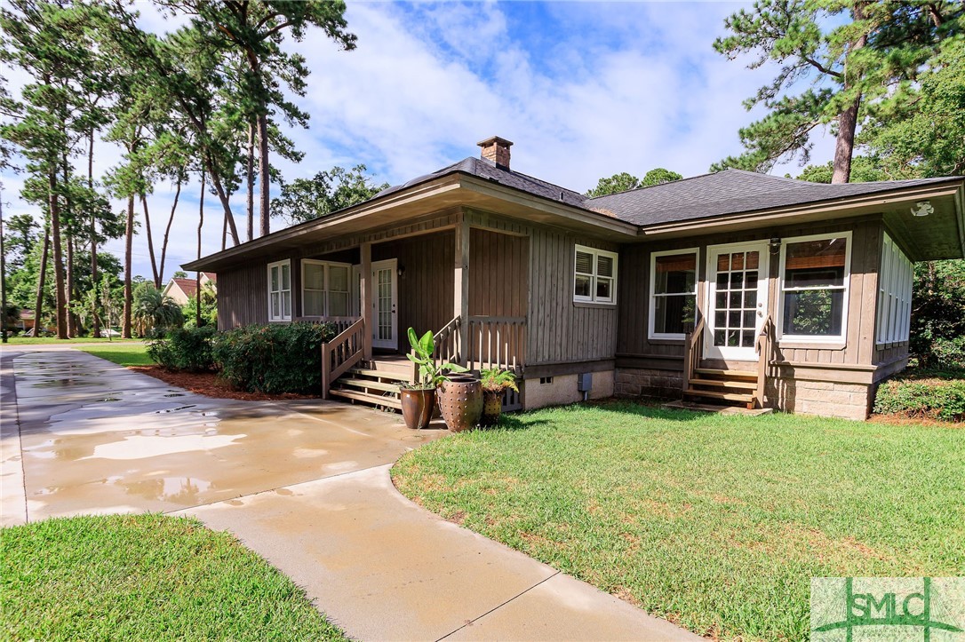 207 E Point Drive