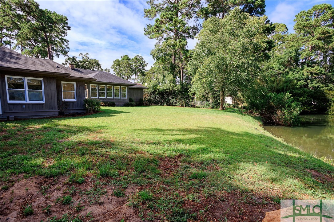 207 E Point Drive