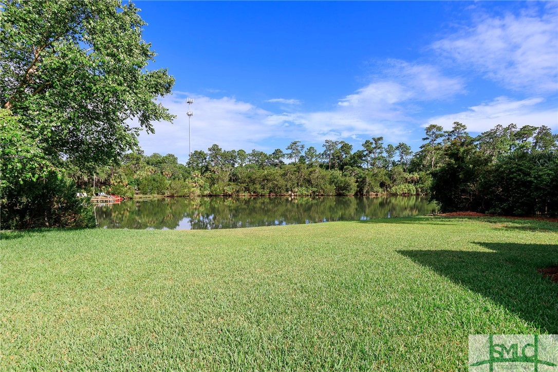 207 E Point Drive