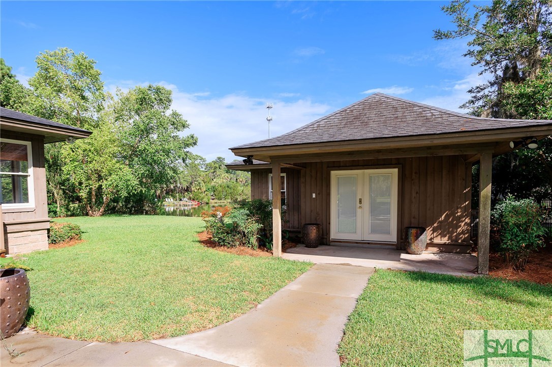 207 E Point Drive
