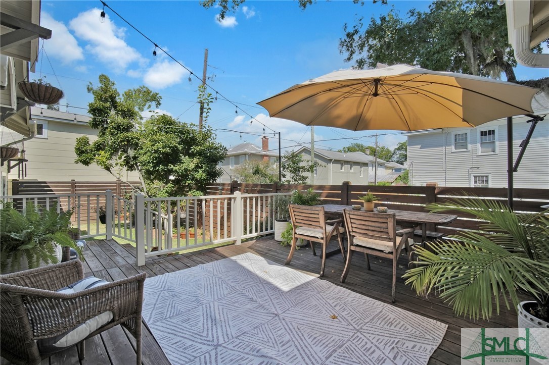 742 Maupas Avenue