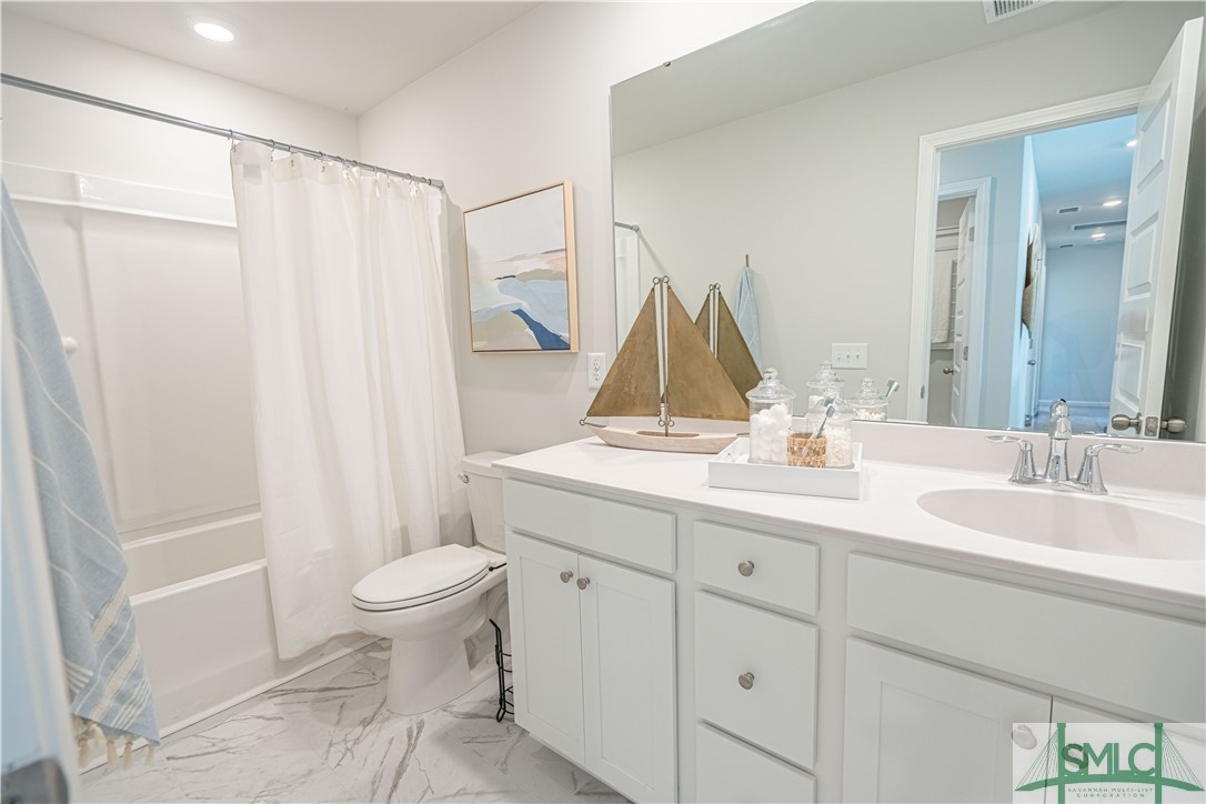 12 Gator Crossing