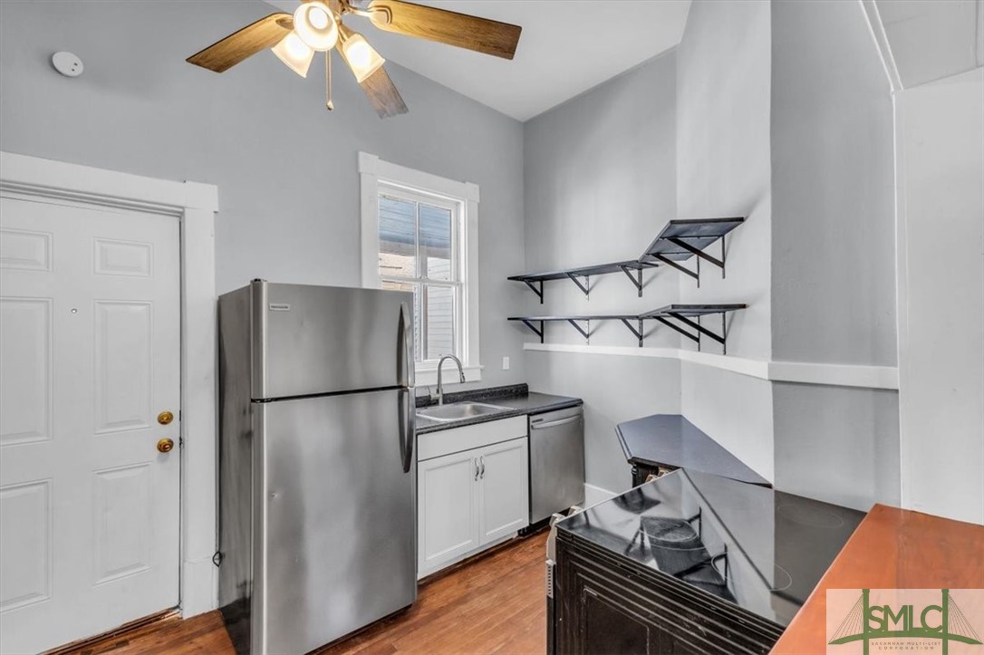 402 E Park Avenue 2B