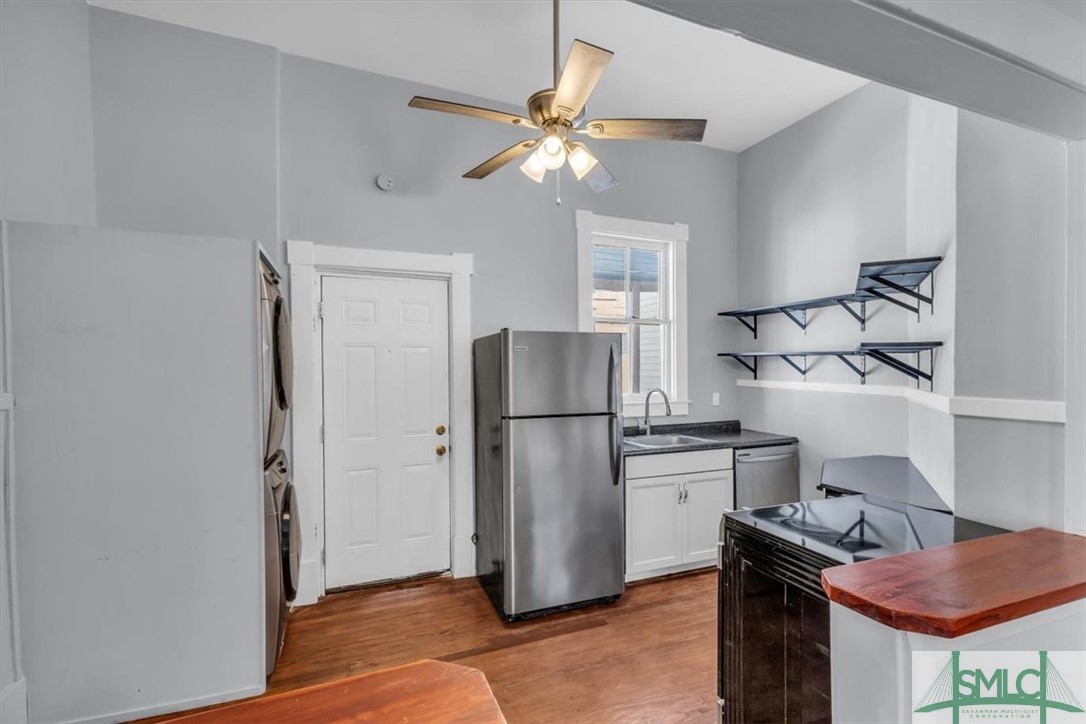 402 E Park Avenue 2B