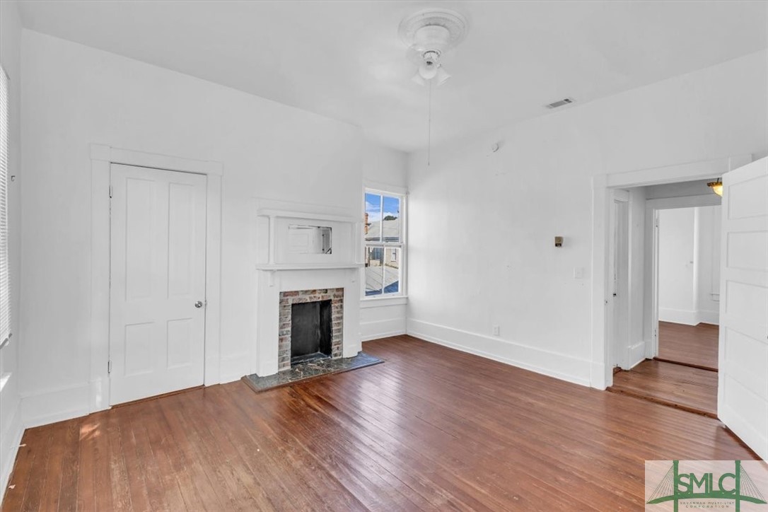 402 E Park Avenue 2B