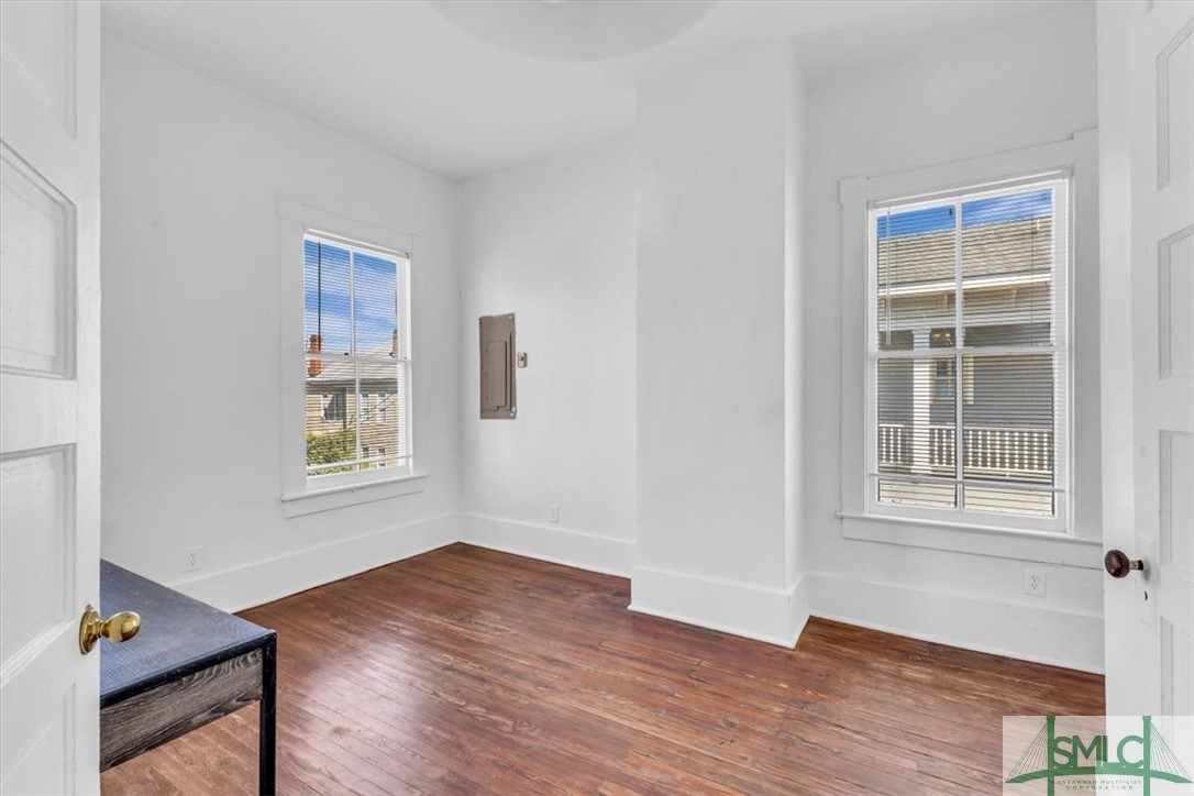 402 E Park Avenue 2B