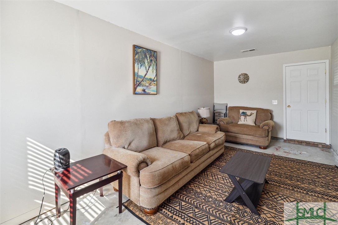 180 Berwick Lakes Boulevard