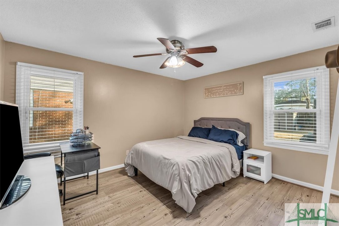 2405 Dolphin Drive