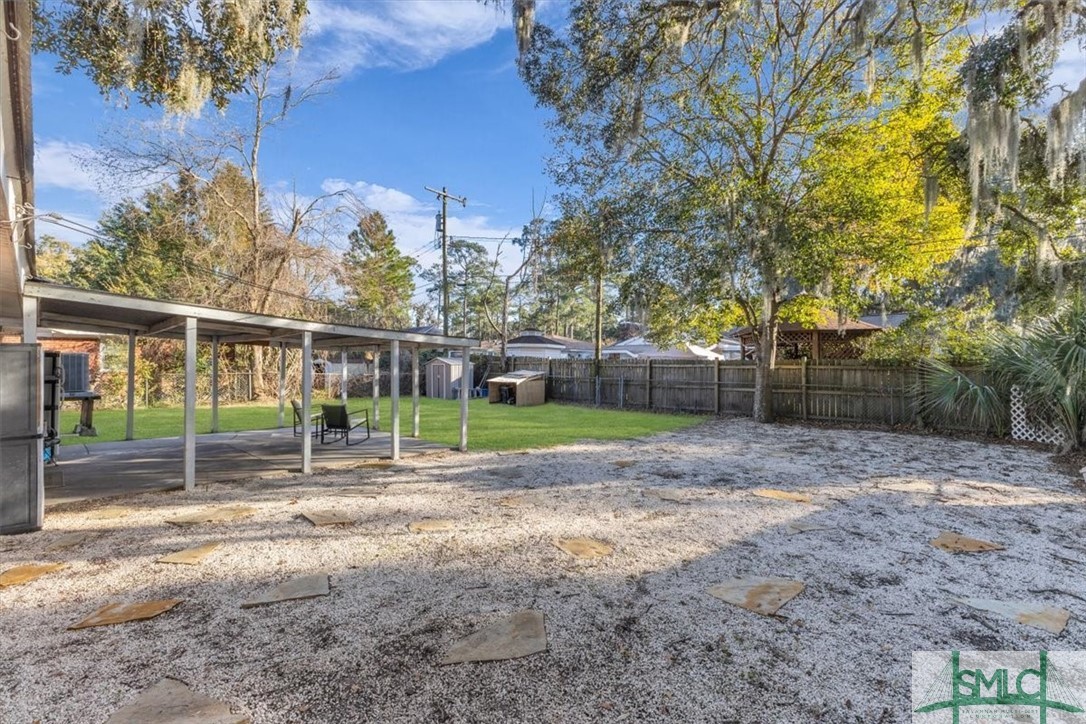 2405 Dolphin Drive