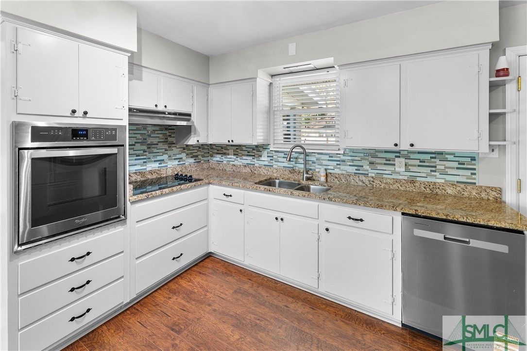 1120 Meridian Drive