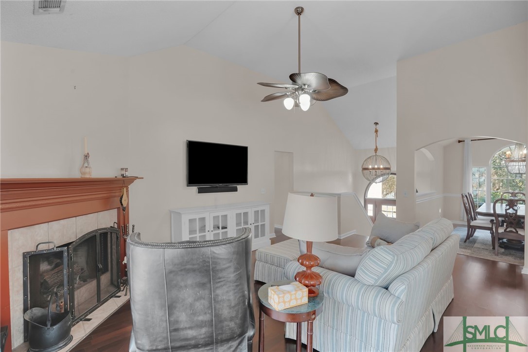 116 Runner Road