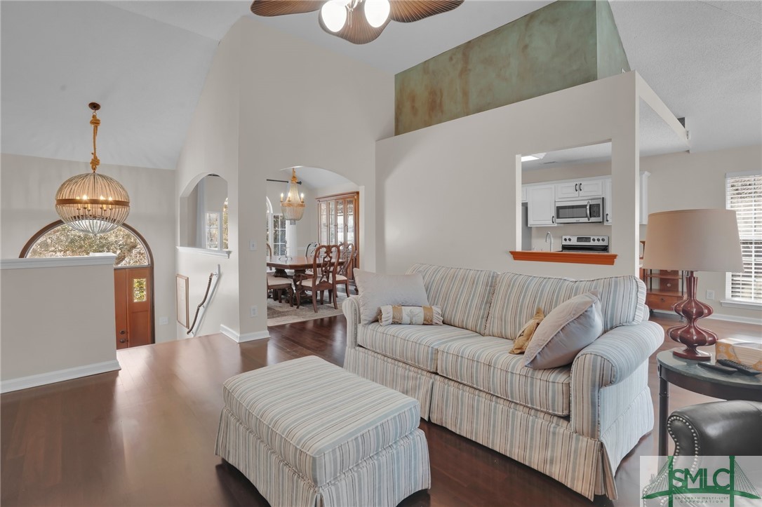 116 Runner Road