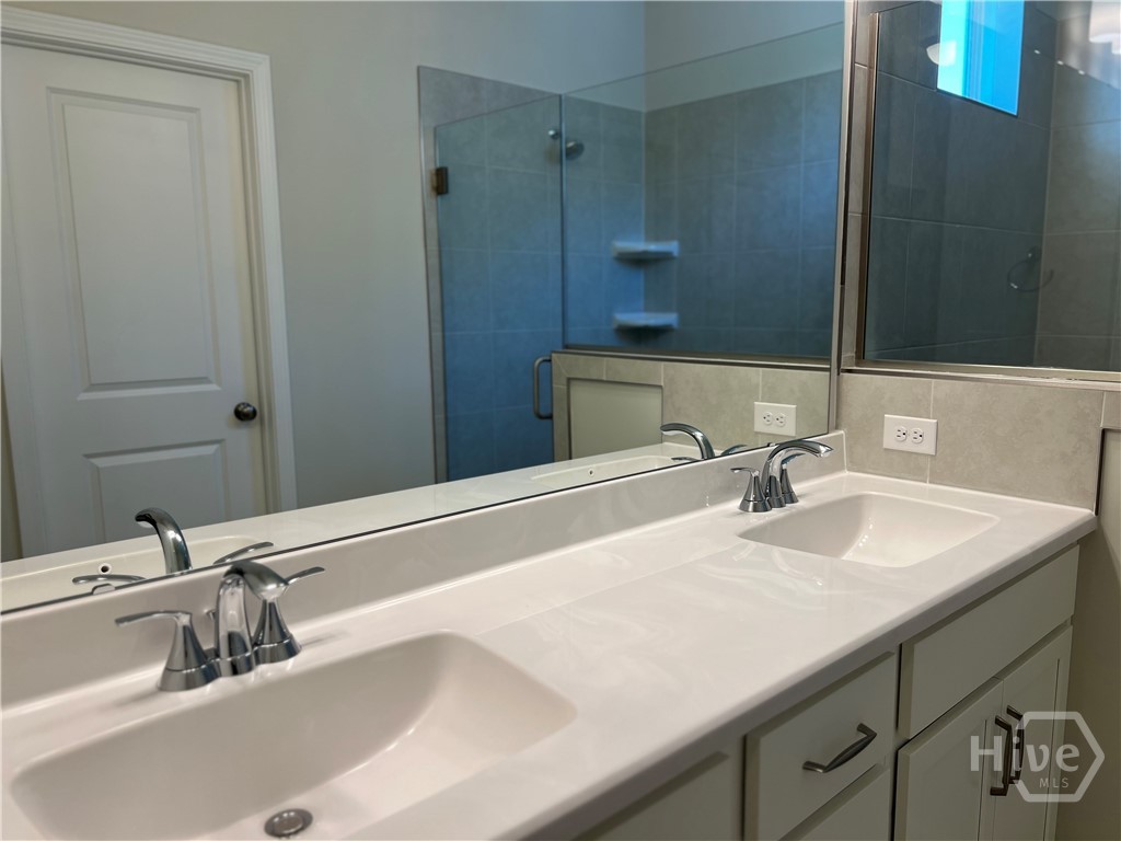 650 Blue Moon Crossing